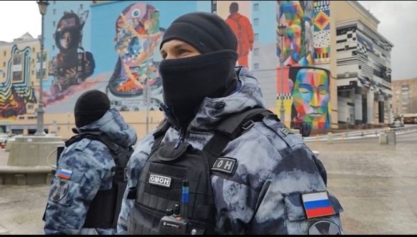 Спецназовцы провели профилактическое мероприятие по безопасности на железнодорожном транспорте  в Москве