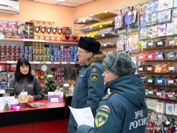 МЧС России: пиротехника требует соблюдения правил безопасности при покупке, хранении, использовании