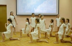 Сотрудники ЦДТ пригласили на танцевальные репетиции